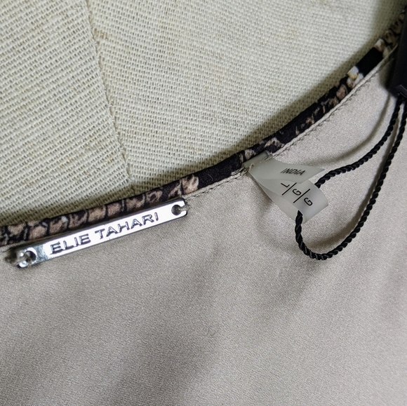 Elie Tahari Blouse Sleeveless Sequin Snake Print Draped Neck Truffle Black L NWT - Picture 15 of 16